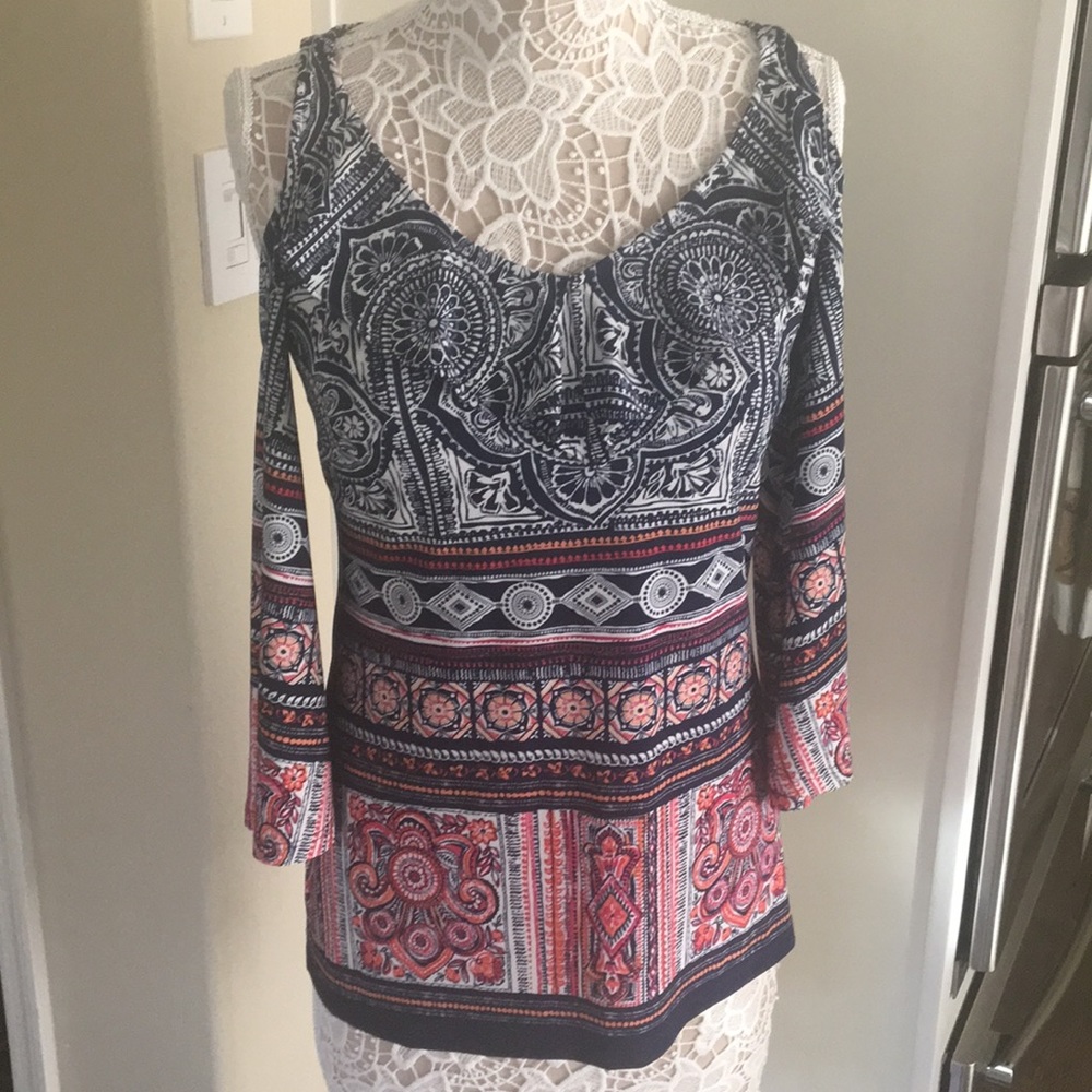 Cold shoulder top